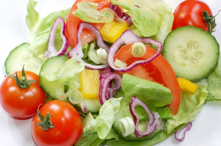 色彩斑斓的蔬菜沙拉图片沙拉健康美食营养美食蔬菜沙拉